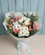 Букет цветов из:  Розы, Лизиантусы и Хризантемы в Шангале