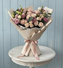 Букет цветов из:  Розы и Лизиантусы в Шангале