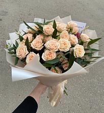 Букет Кремовые розы Латте в Шангале