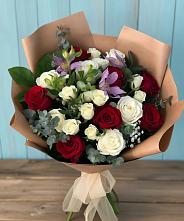Букет цветов из:  Розы и Альстромерии в Шангале