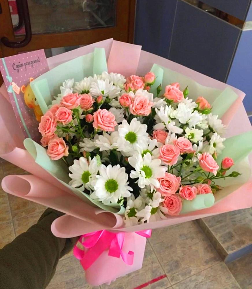 Букет цветов из: Розы и Хризантемы в Шангале