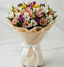 Букет цветов из:  Альстромерии в Шангале