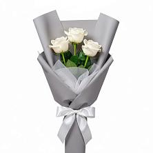Букет 3 белые розы в Шангале