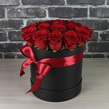 Цветочная композиция из Розы в шляпной коробке #REPLACE_PRED# Шангале