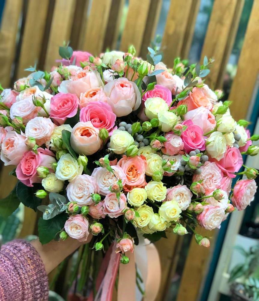 Букет цветов из: Розы в Шангале