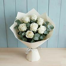 Букет Белые розы в Эвкалипте в Шангале