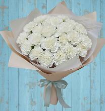 Букет цветов из:  Гвоздики в Шангале