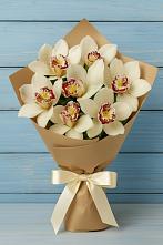 Букет цветов из:  Орхидеи и Розы в Шангале