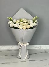 Букет цветов из:  Розы и Лизиантусы в Шангале